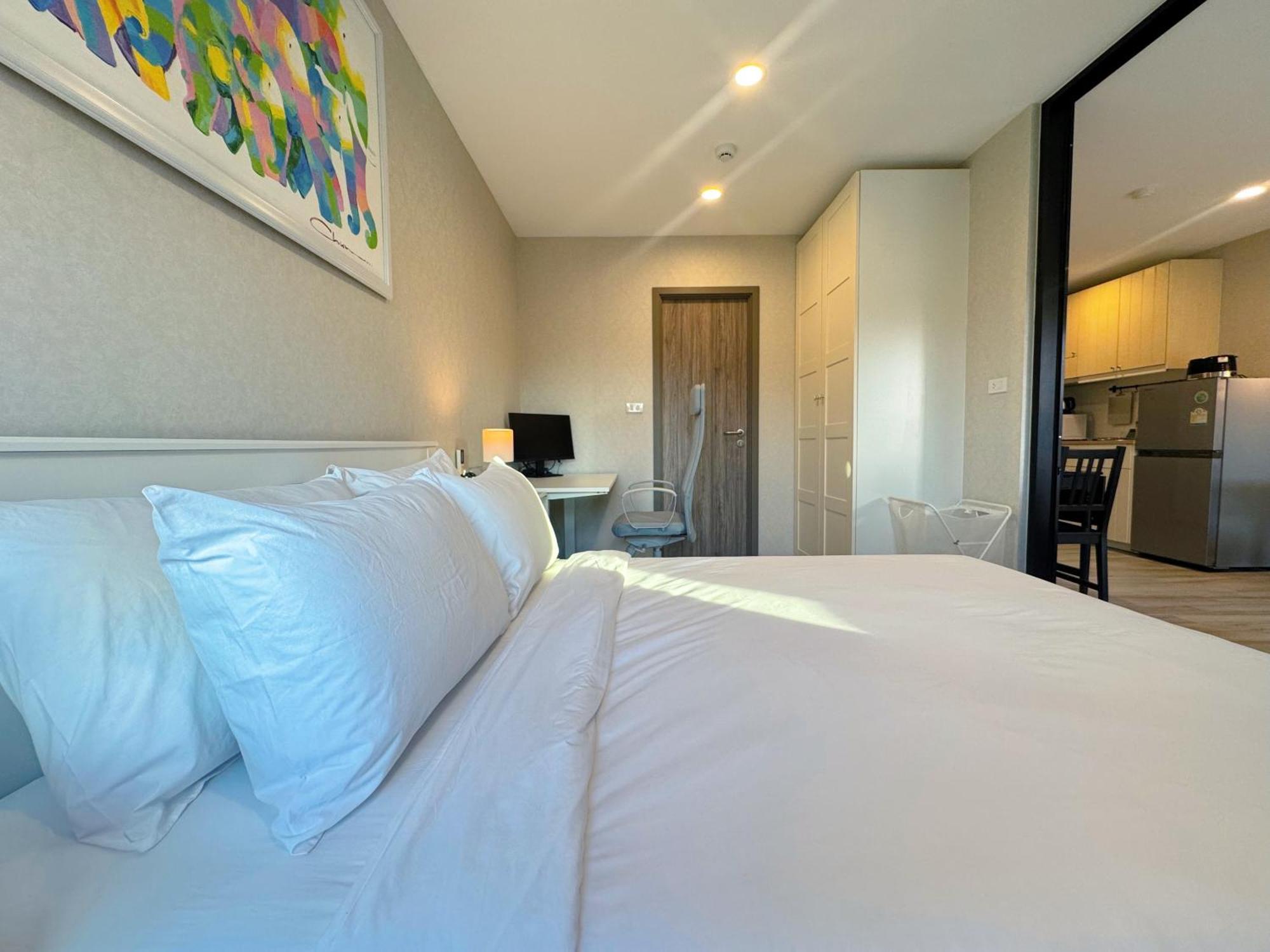 Digital Nomad Home Away With Pool & Gym Nai Yang Beach Exterior foto